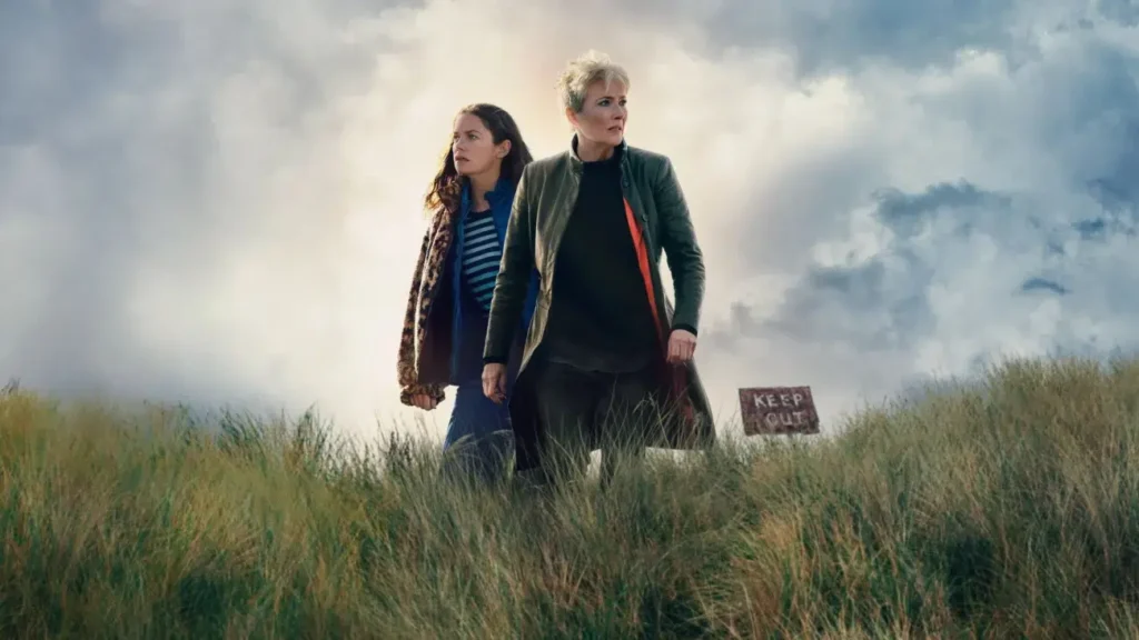 Apple TV+ libera trailer dublado de Mistério em Cemetery Road com Emma Thompson; estreia em 29 de outubro