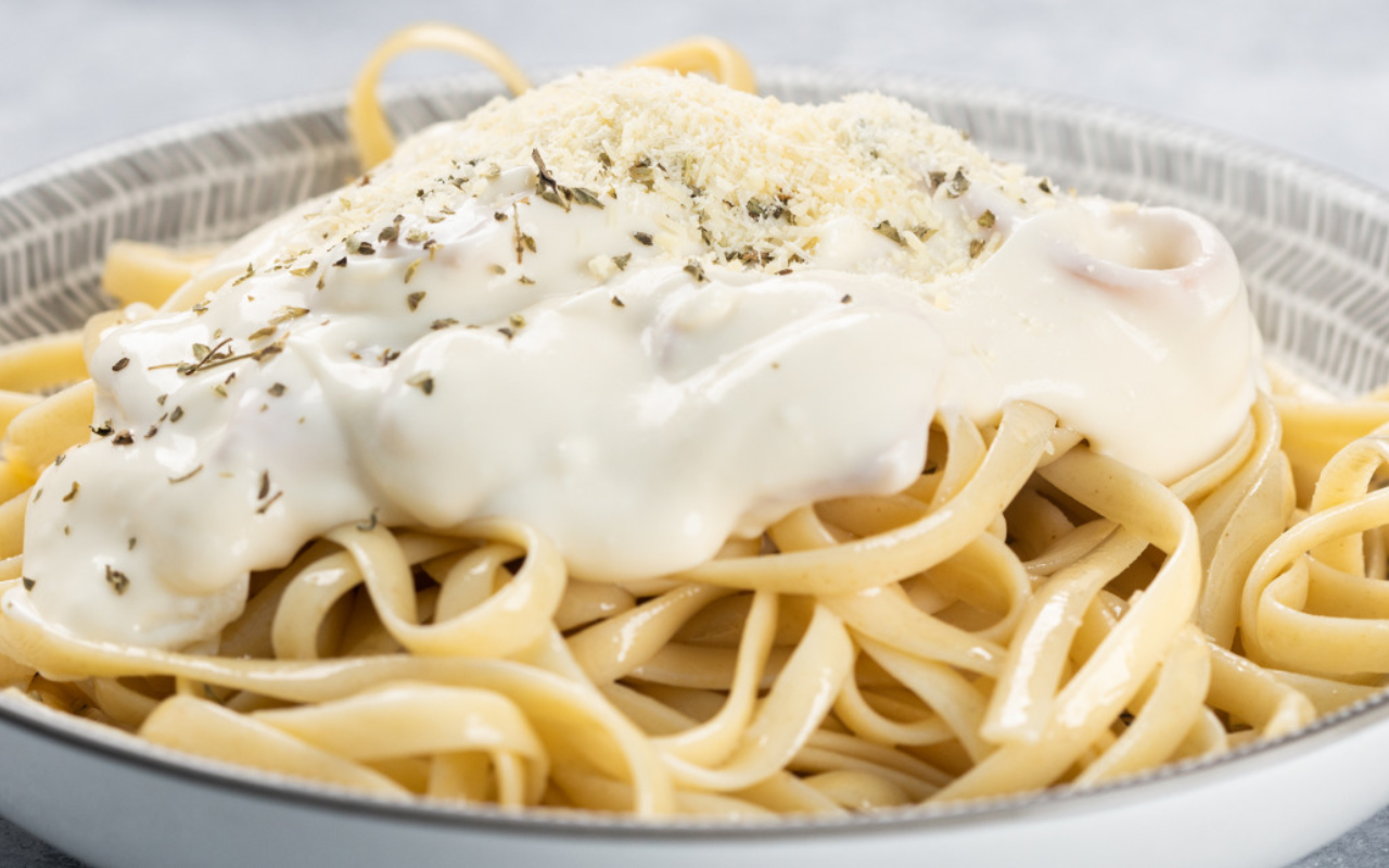 Macarrão ao Molho Branco